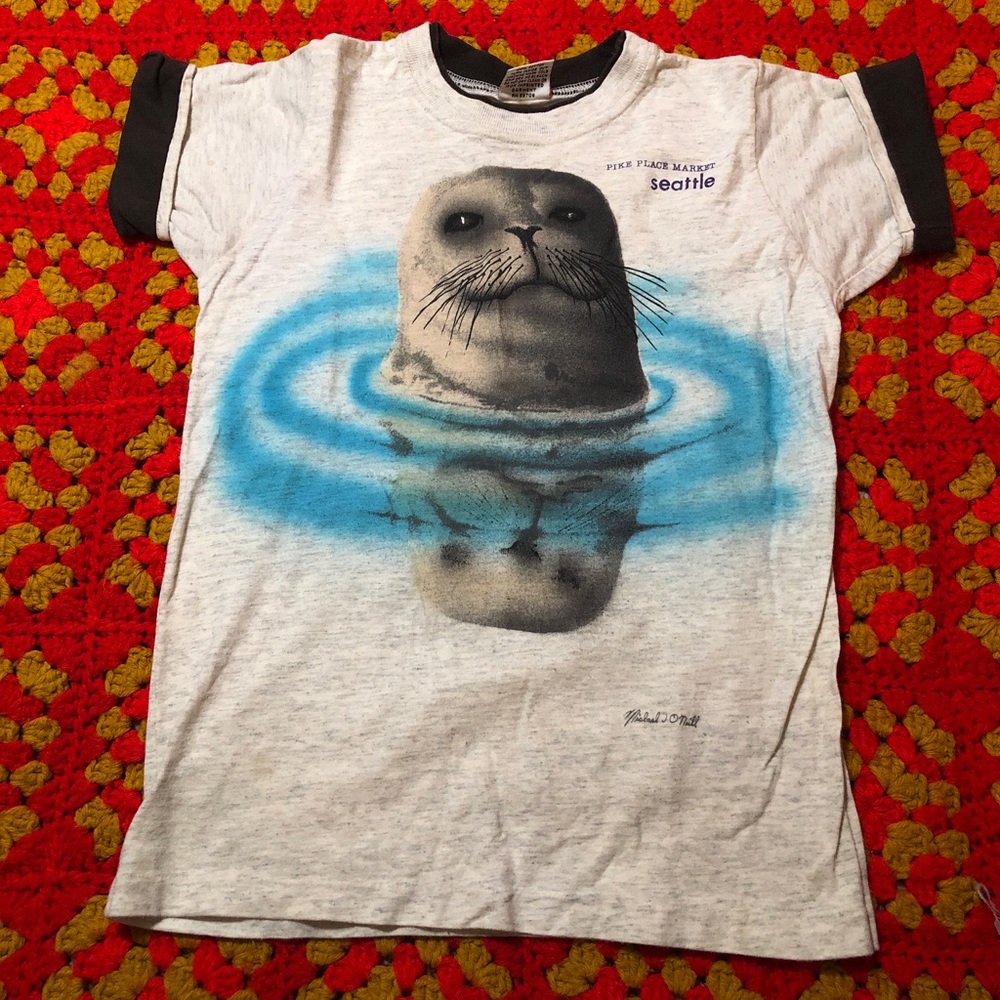 Vintage 90’s Seattle seal t shirt